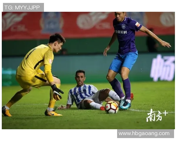 富力与泰达精彩对决录播回顾赛场瞬间与精彩进球分析