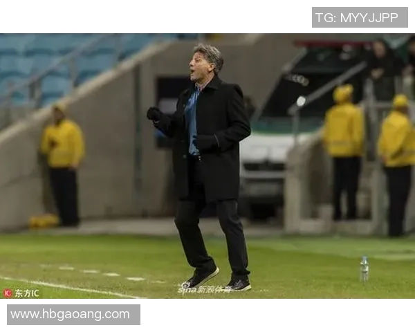 格雷米奥与捍卫者的激战揭示足球魅力与团队精神的完美结合 格雷米奥与捍卫者的激战揭示足球魅力与团队精神的完美结合